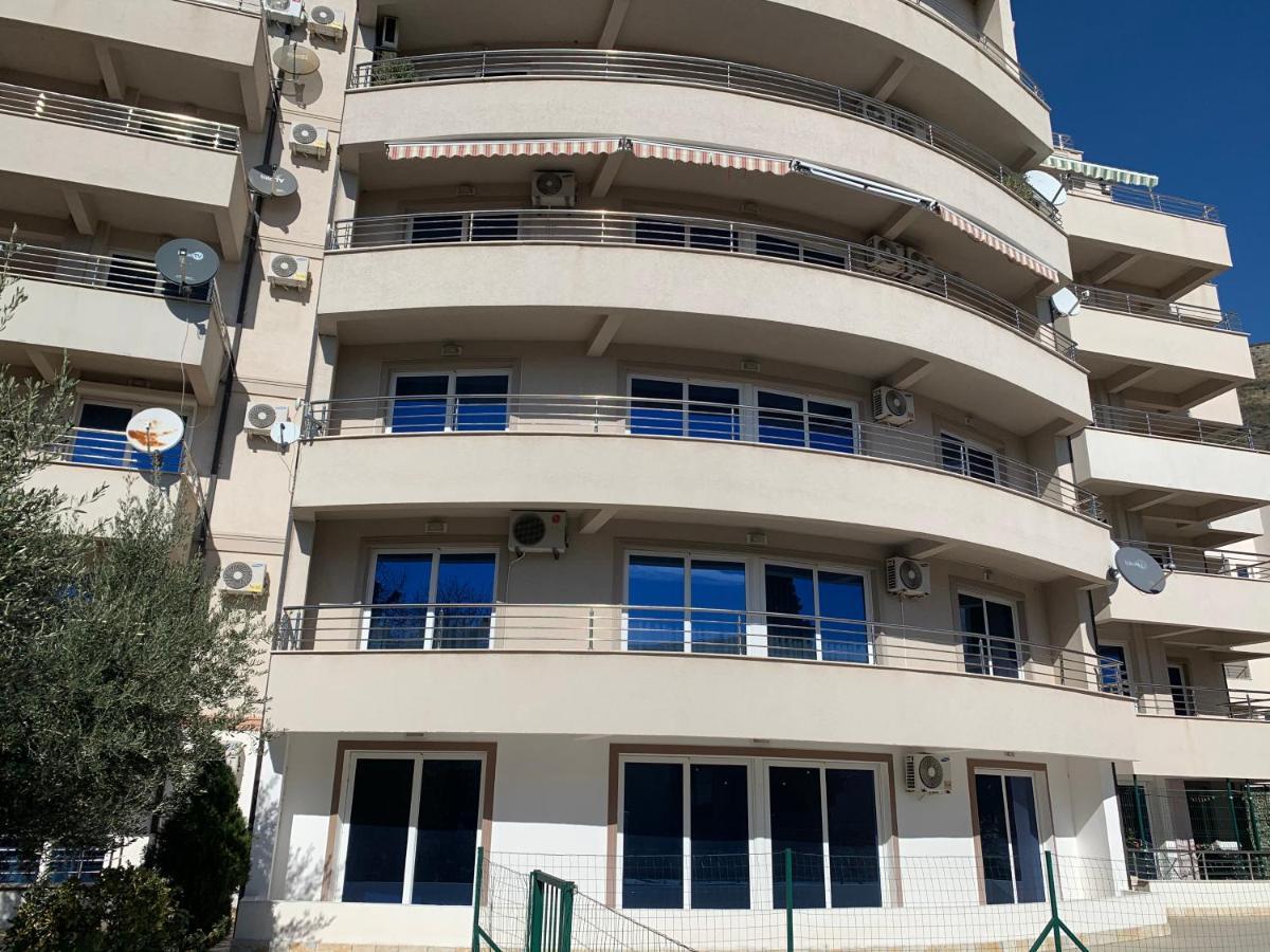Apartment Liza Petrovac Exterior foto